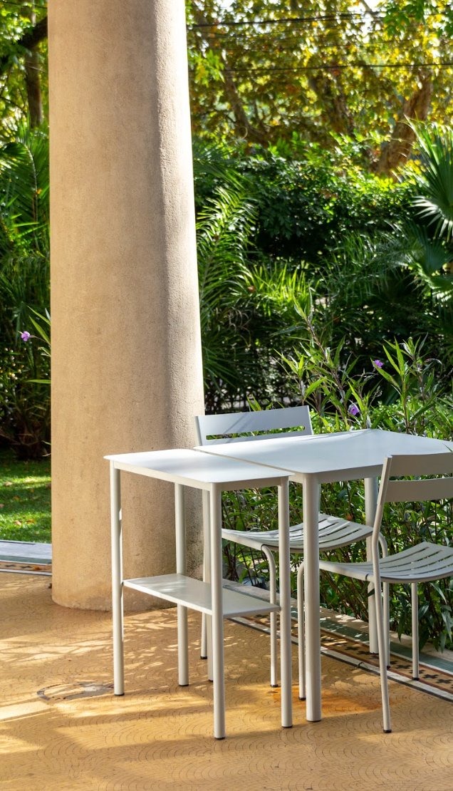 Mesa Domingo Arrime